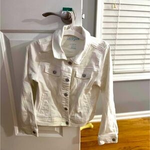 Girl’s white Cat and Jack denim jacket